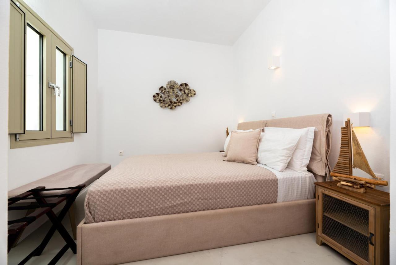 Aerenia Luxury Suites Karterados  Luaran gambar