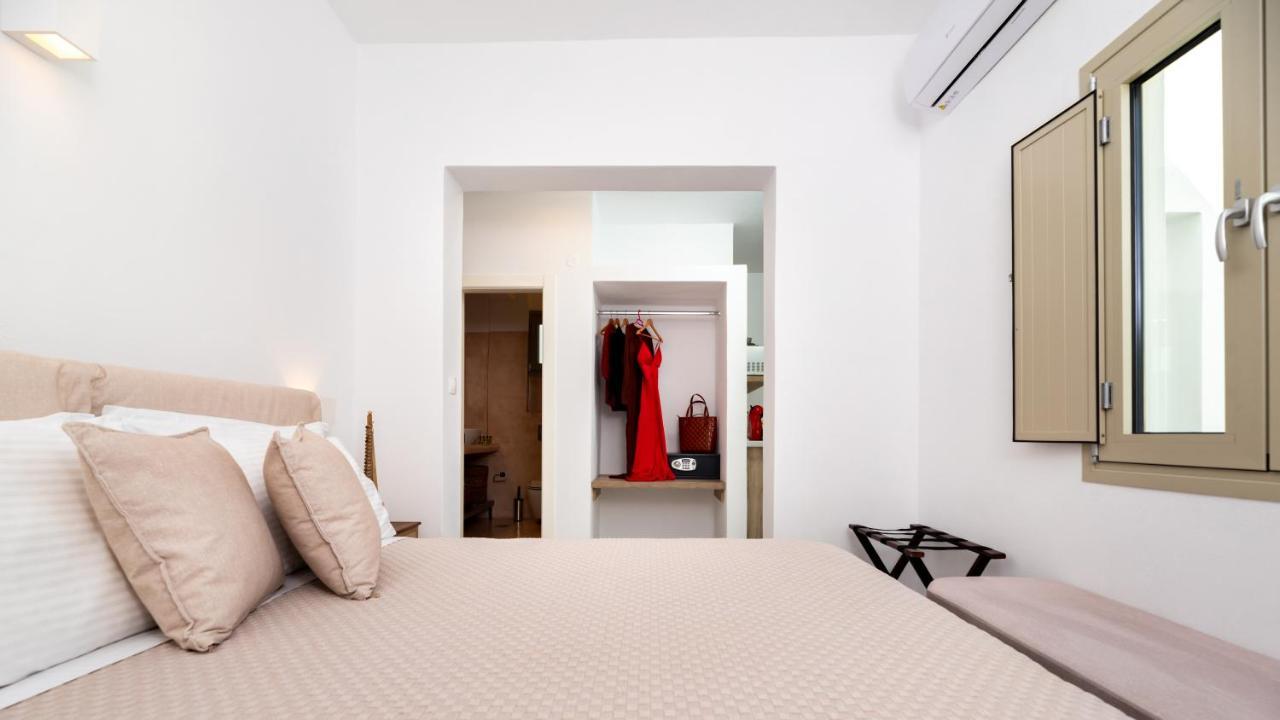 Aerenia Luxury Suites Karterados  Bilik gambar