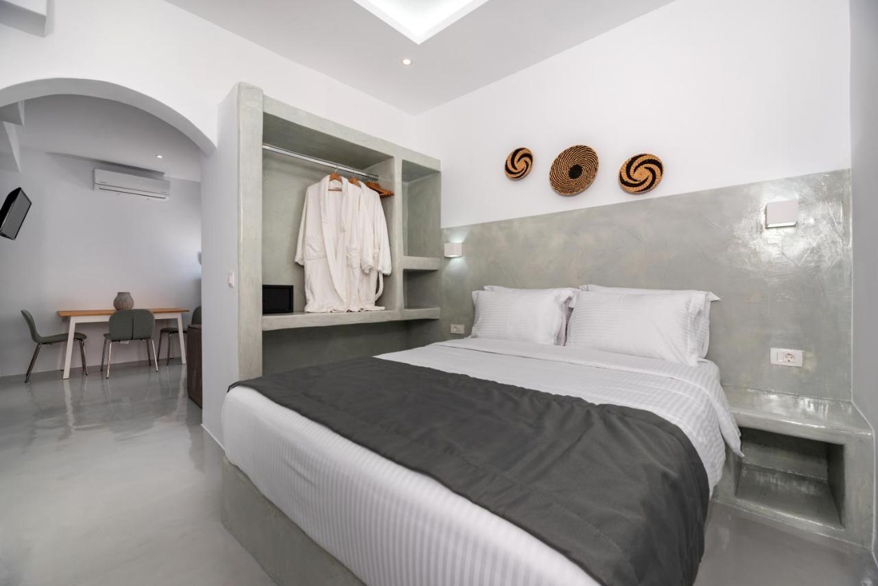 Aerenia Luxury Suites Karterados  Luaran gambar