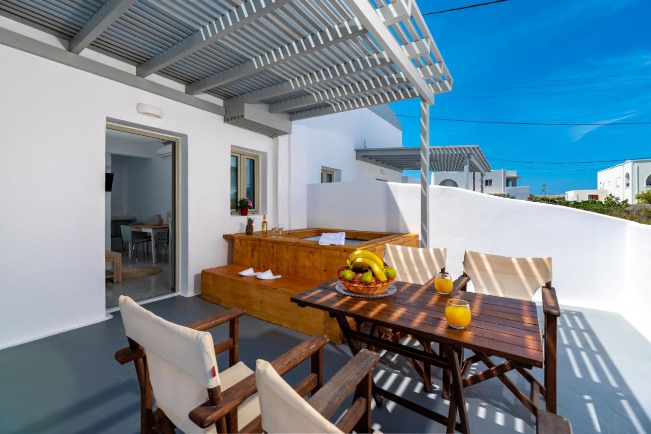 Aerenia Luxury Suites Karterados  Luaran gambar