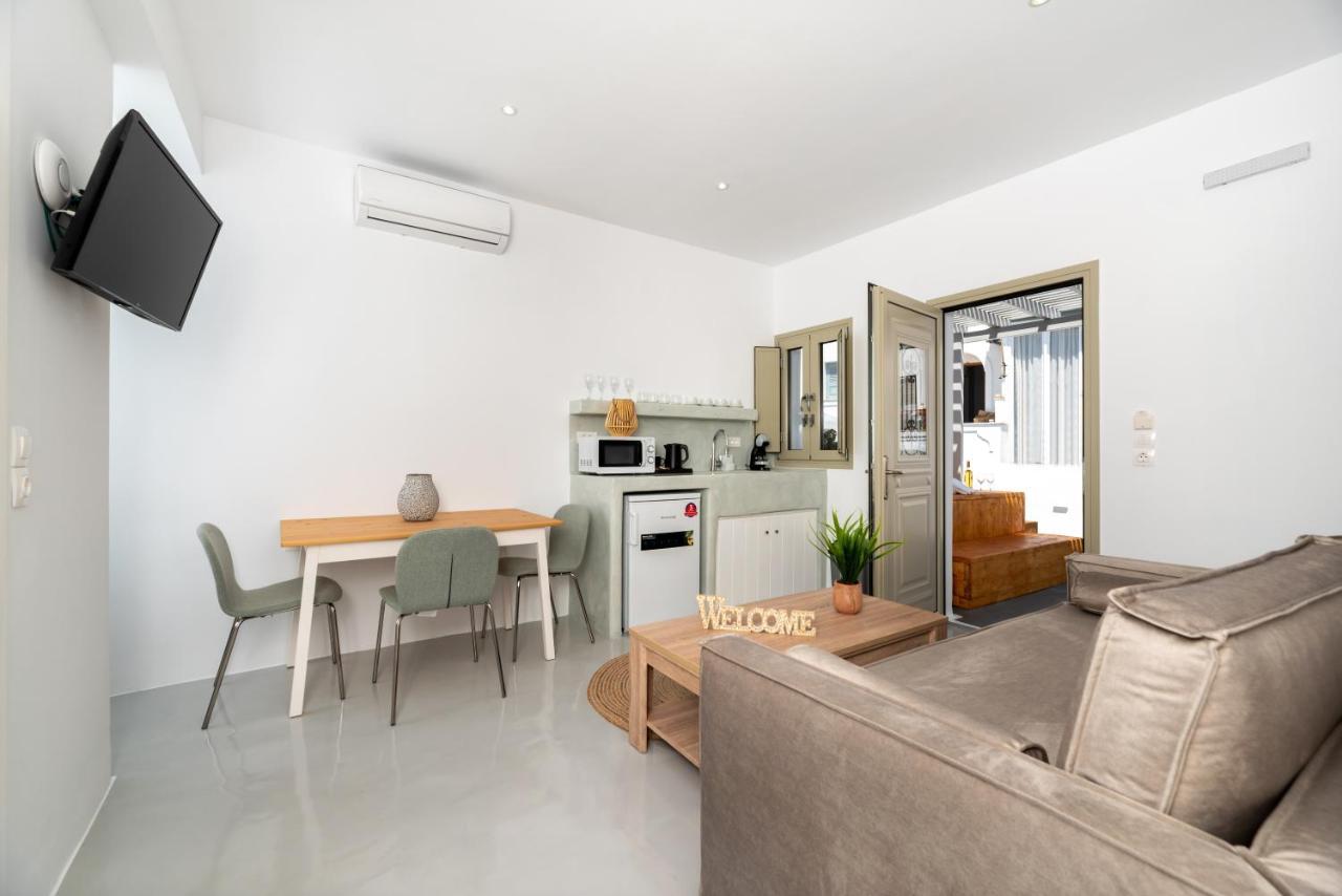 Aerenia Luxury Suites Karterados  Luaran gambar