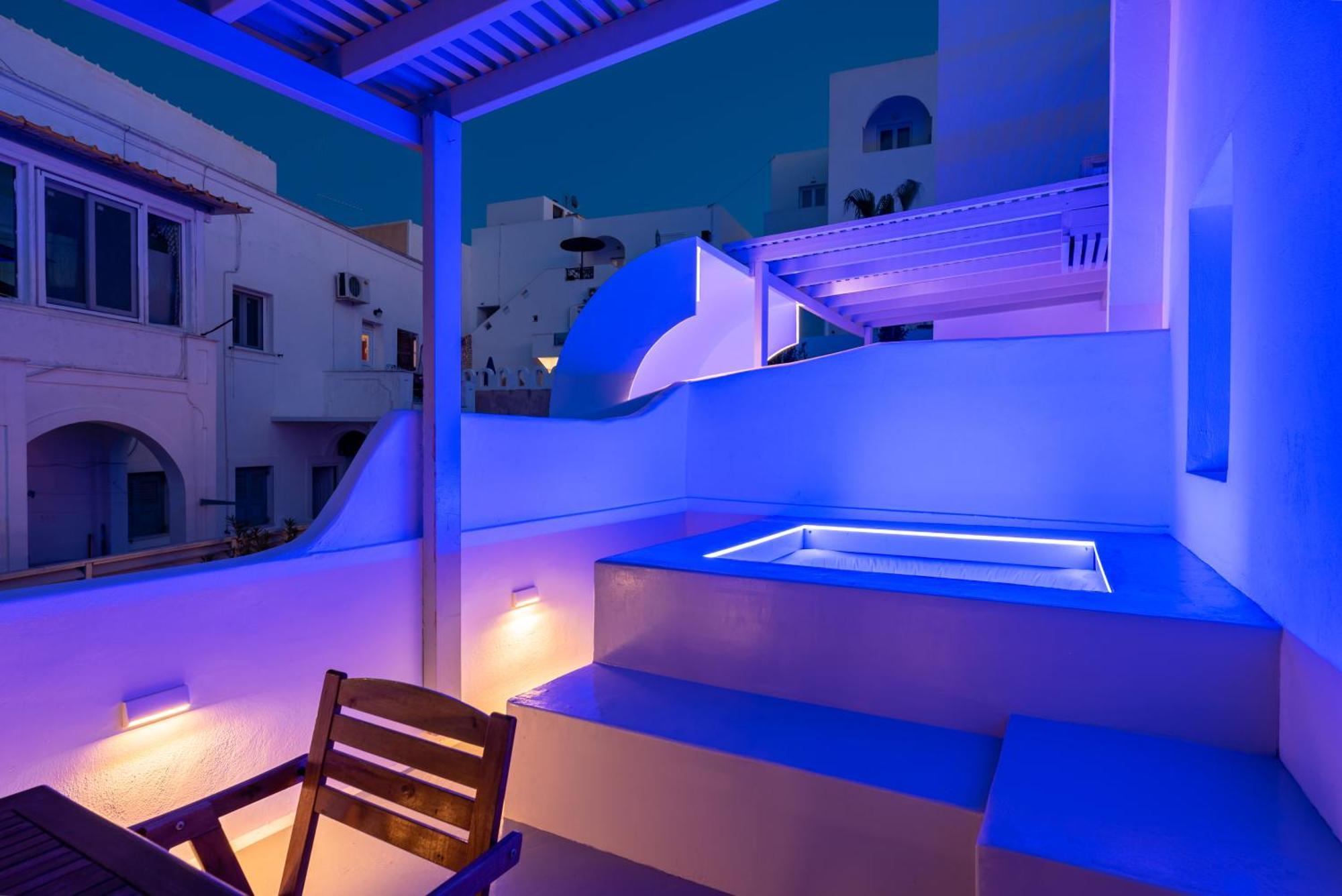 Aerenia Luxury Suites Karterados  Luaran gambar