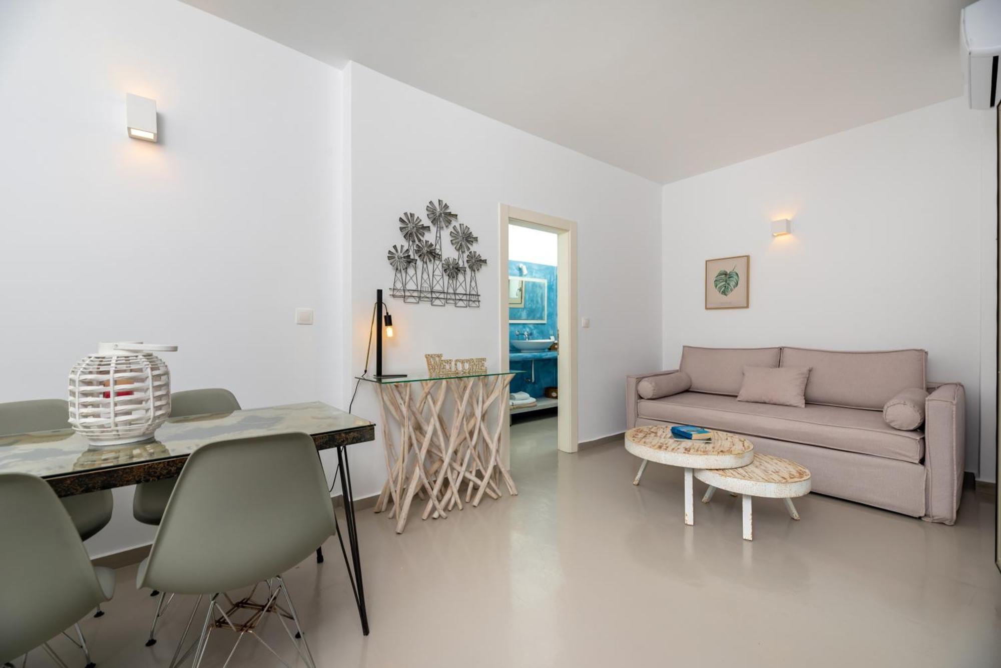 Aerenia Luxury Suites Karterados  Luaran gambar