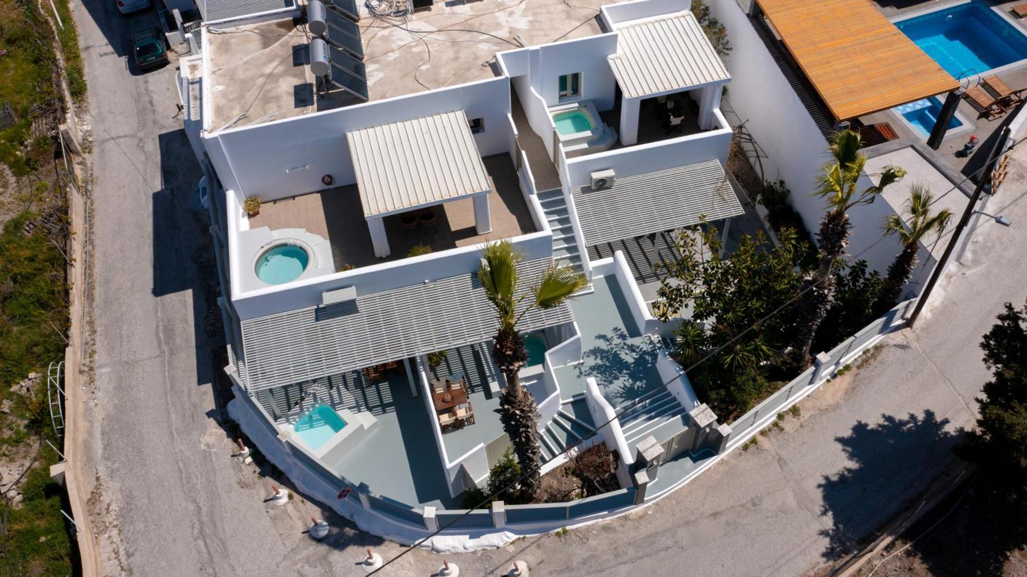 Aerenia Luxury Suites Karterados  Luaran gambar